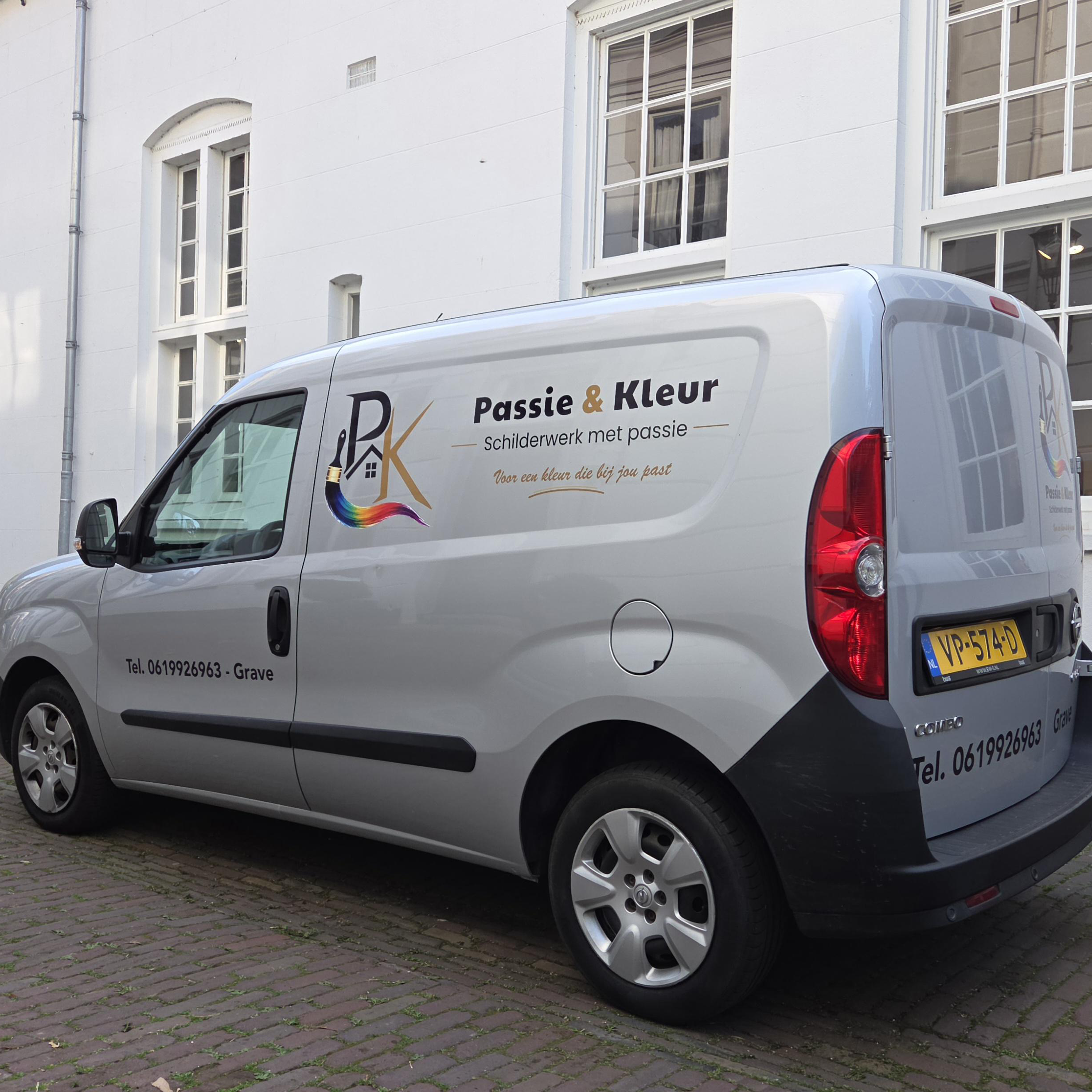 Bedrijf bus passie en kleur